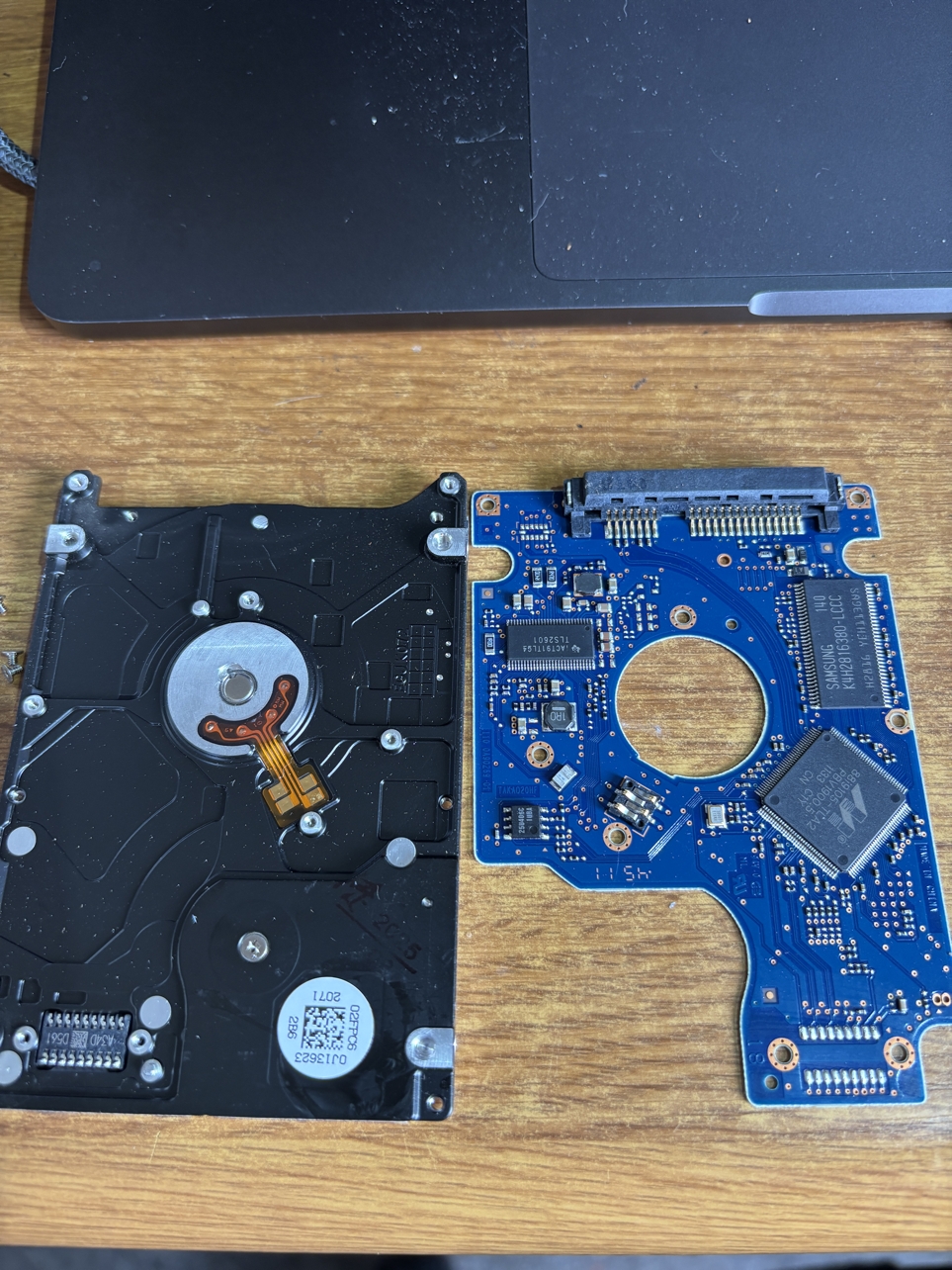 HDD?から基盤外した写真